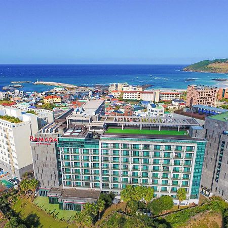 Ramada By Wyndham Jeju Hamdeok Hotel ภายนอก รูปภาพ