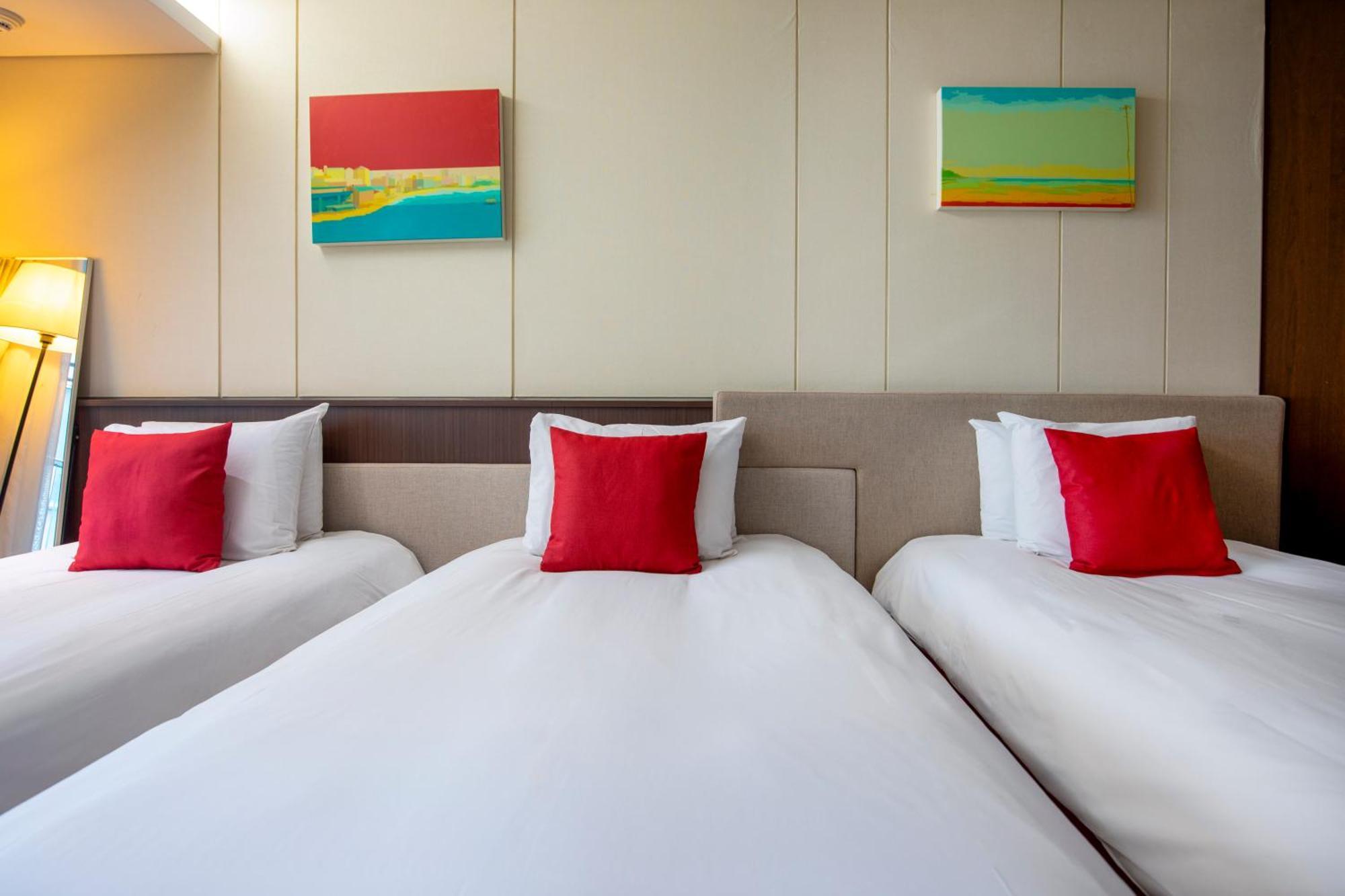Ramada By Wyndham Jeju Hamdeok Hotel ภายนอก รูปภาพ